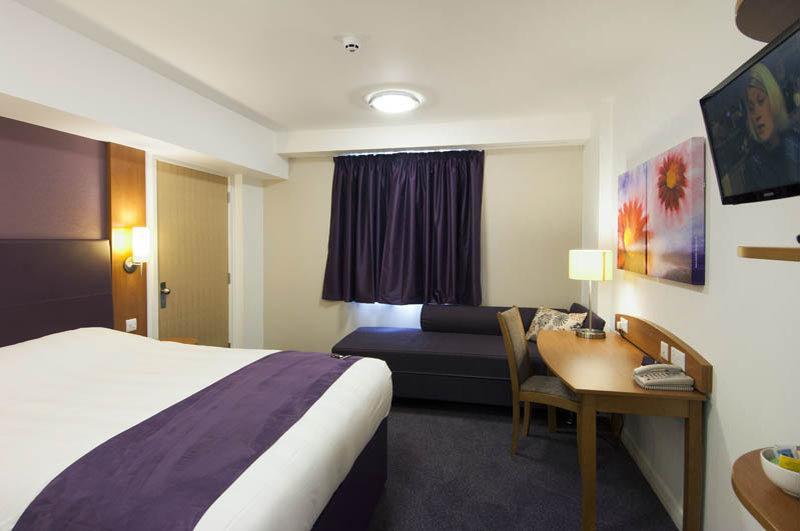 Premier Inn Premier Inn York South West Buitenkant foto