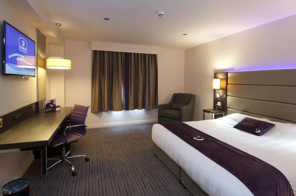 Premier Inn Premier Inn York South West Buitenkant foto